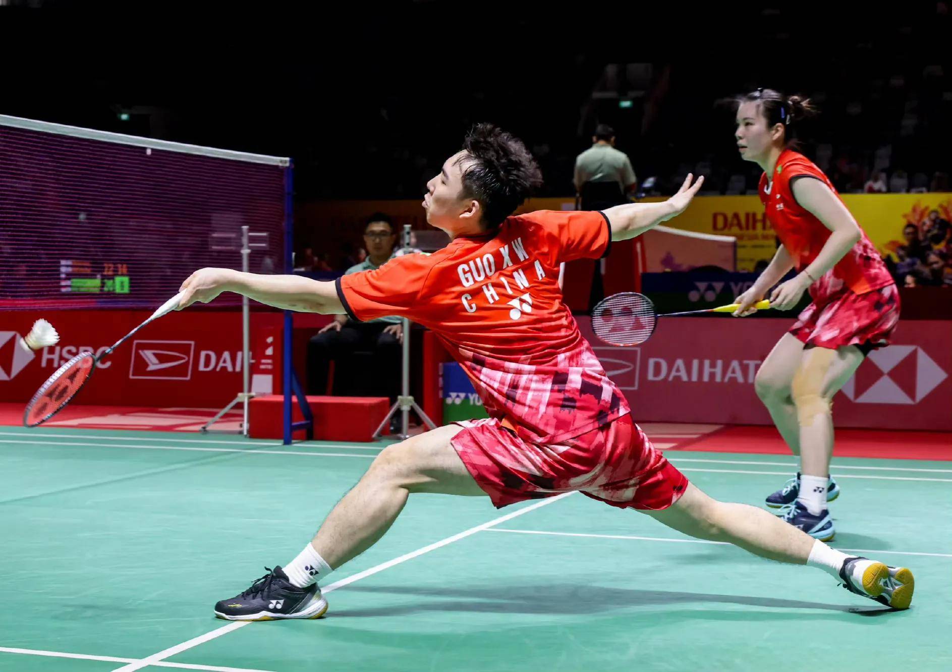 包括多年遭 包括多年遭